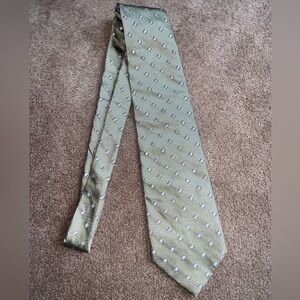 100% silk hand sewn, USA made Green Silk Tie with Classic Design